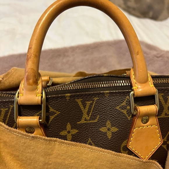 LOUIS VUITTON BAG - Picture 10 of 10